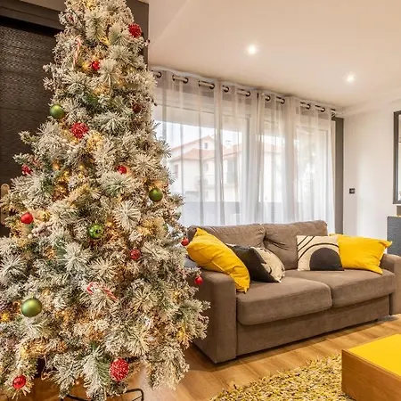 F3 Neuf Et Equipe Avec Balcon 