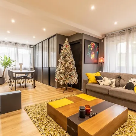 F3 Neuf Et Equipe Avec Balcon 