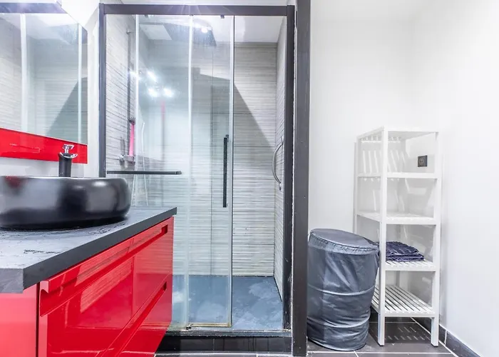 F3 Neuf Et Equipe Avec Balcon 