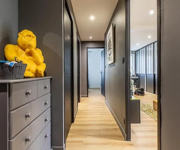 F3 Neuf Et Equipe Avec Balcon 